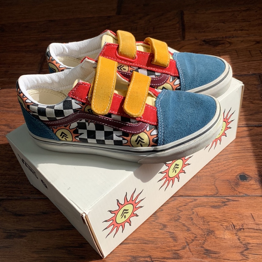 COPY - Barley used vans “off the wall” park project shoes